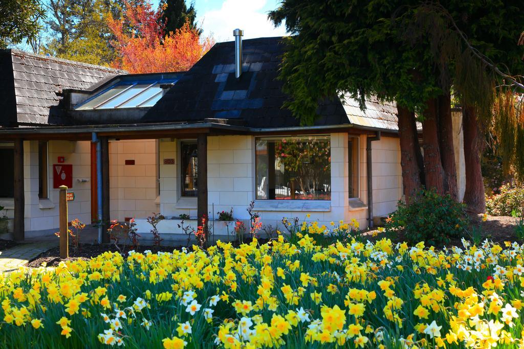 Distinction Te Anau Hotel & Villas Exterior foto
