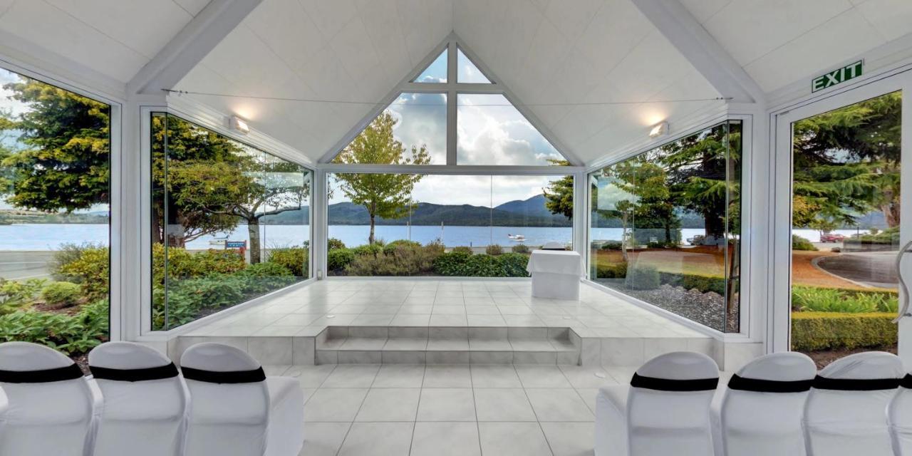 Distinction Te Anau Hotel & Villas Exterior foto